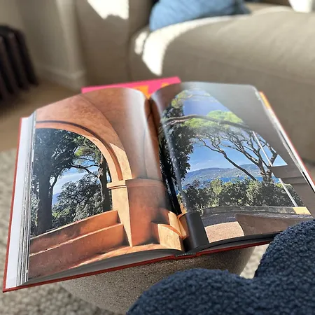 Apartamento Away From By The